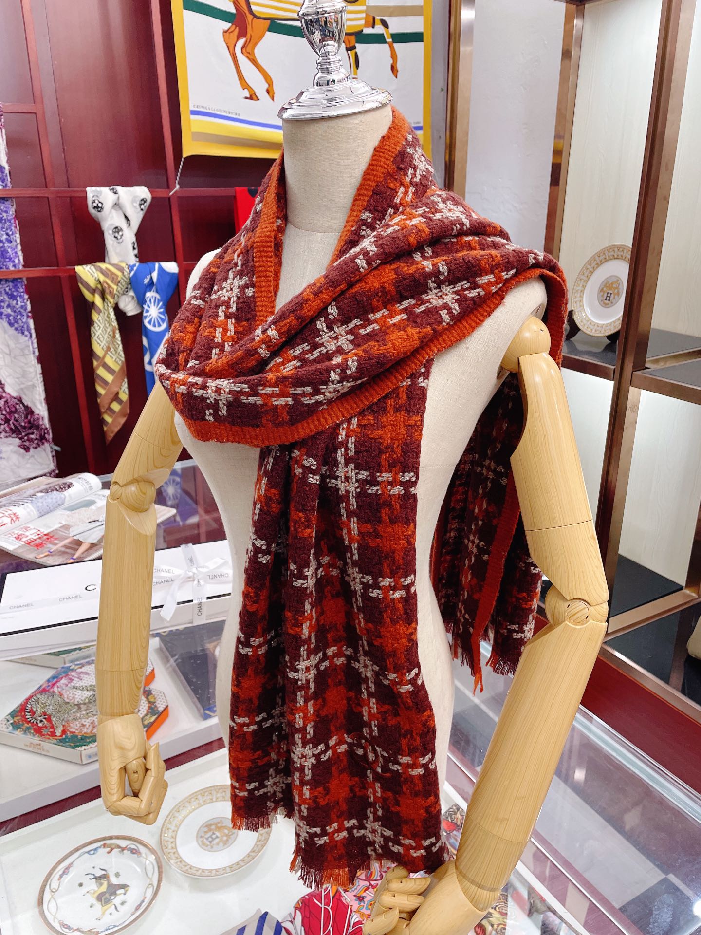 CHANEL SCARVES