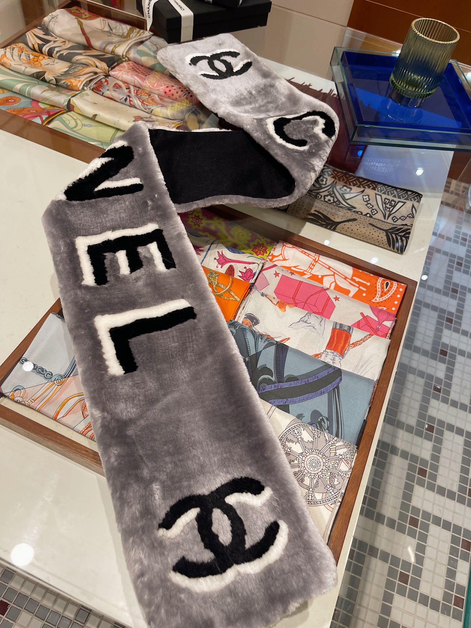 CHANEL SCARVES