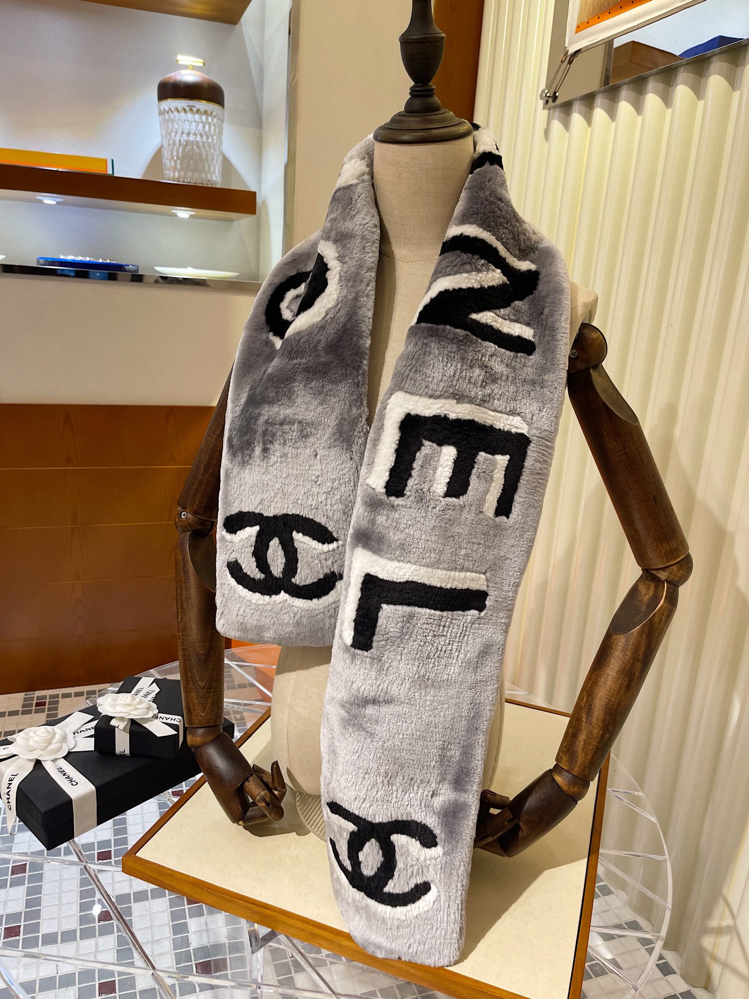 CHANEL SCARVES