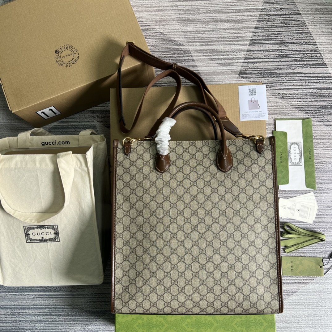 674155 Medium tote with Interlocking G, gucci Bags for Men