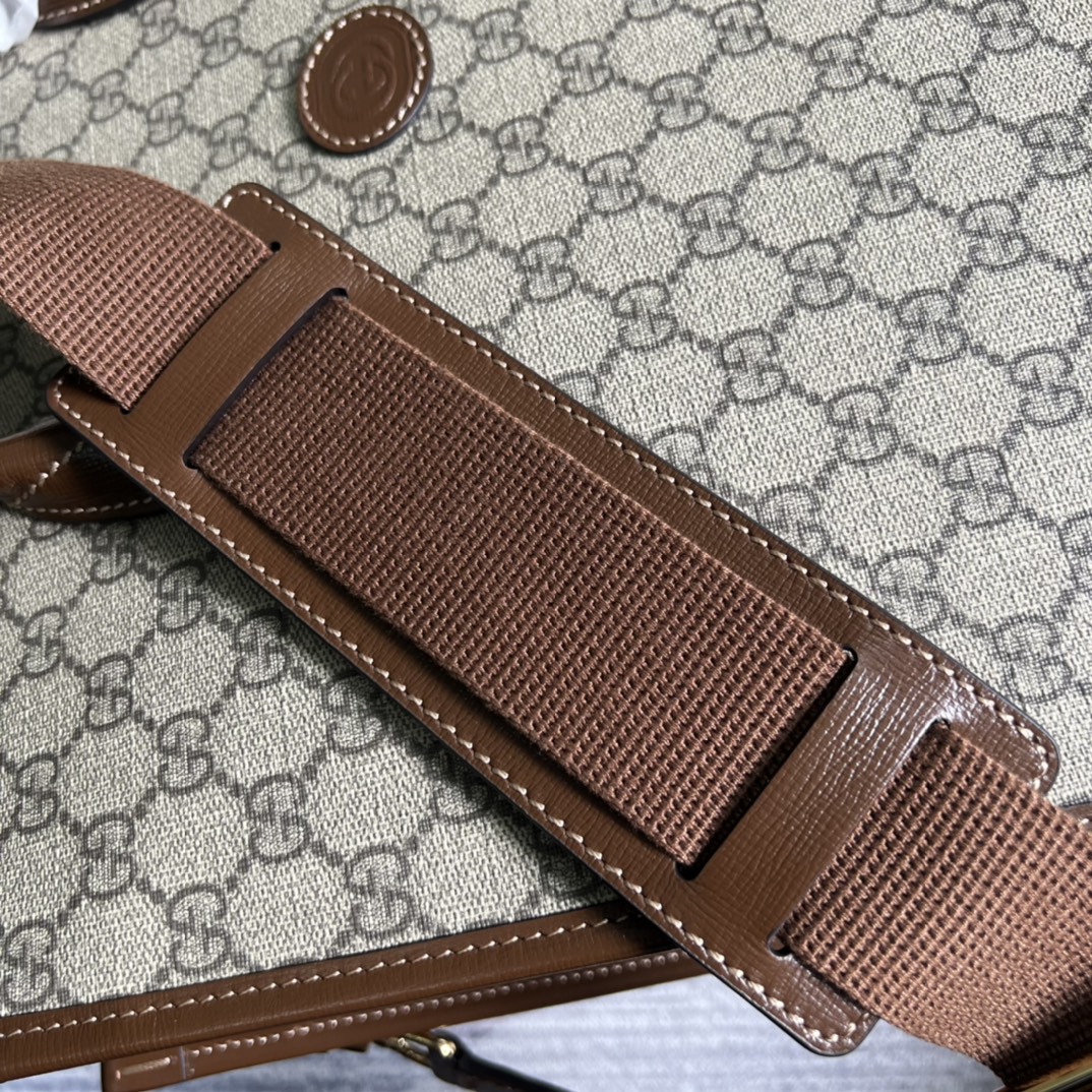674155 Medium tote with Interlocking G, gucci Bags for Men