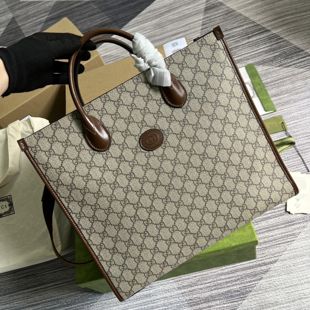 674148 Medium tote with Interlocking G, gucci Bags for Men