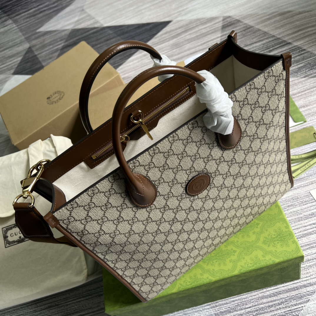 674148 Medium tote with Interlocking G, gucci Bags for Men