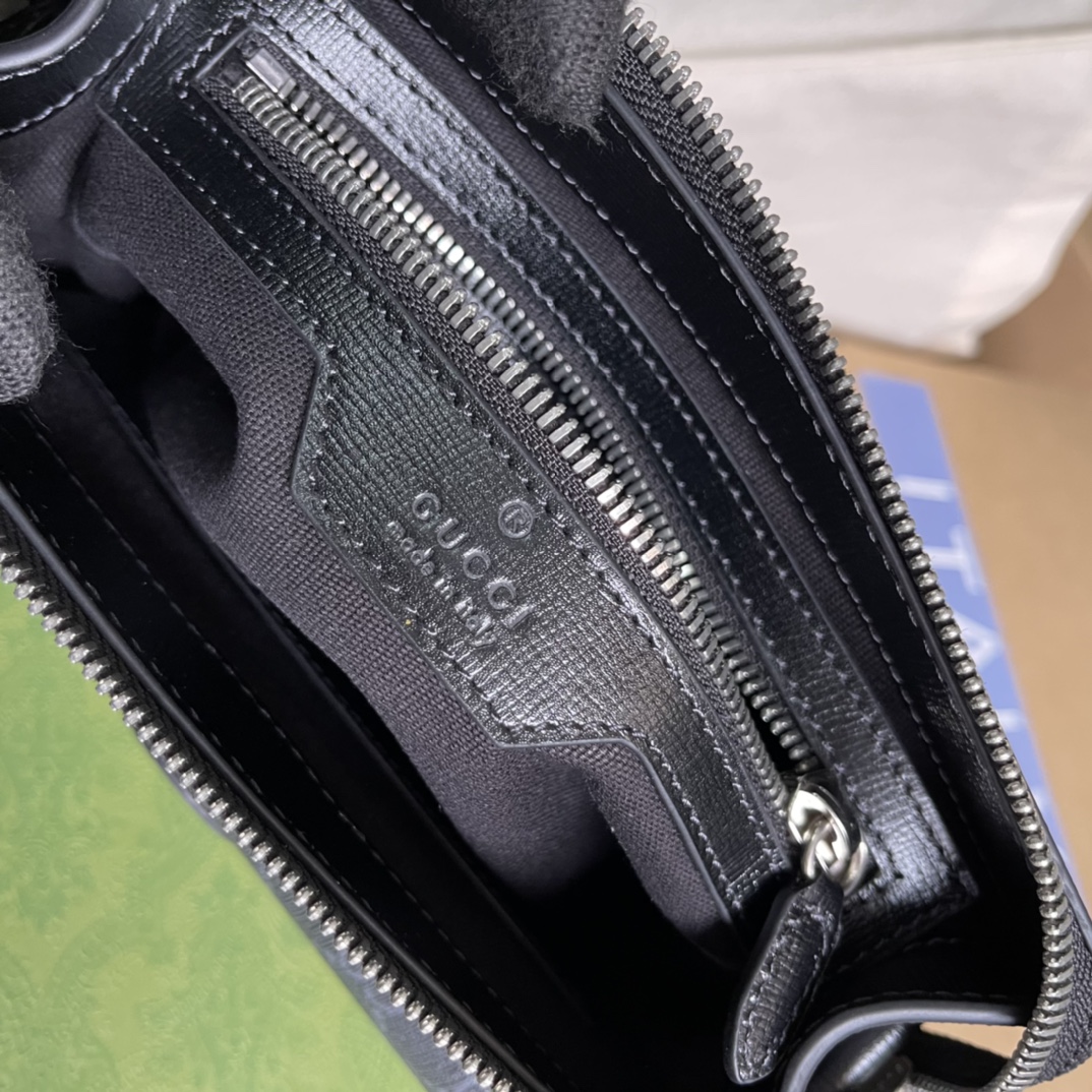 674164 Messenger bag with Interlocking G, gucci Bags for Men