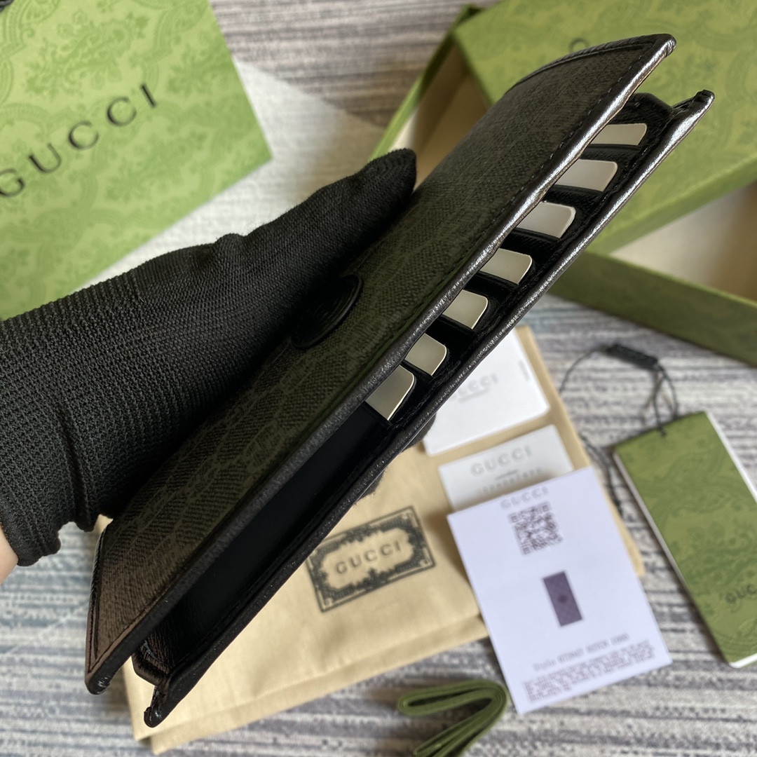 672947 Wallet with Interlocking G, Gucci