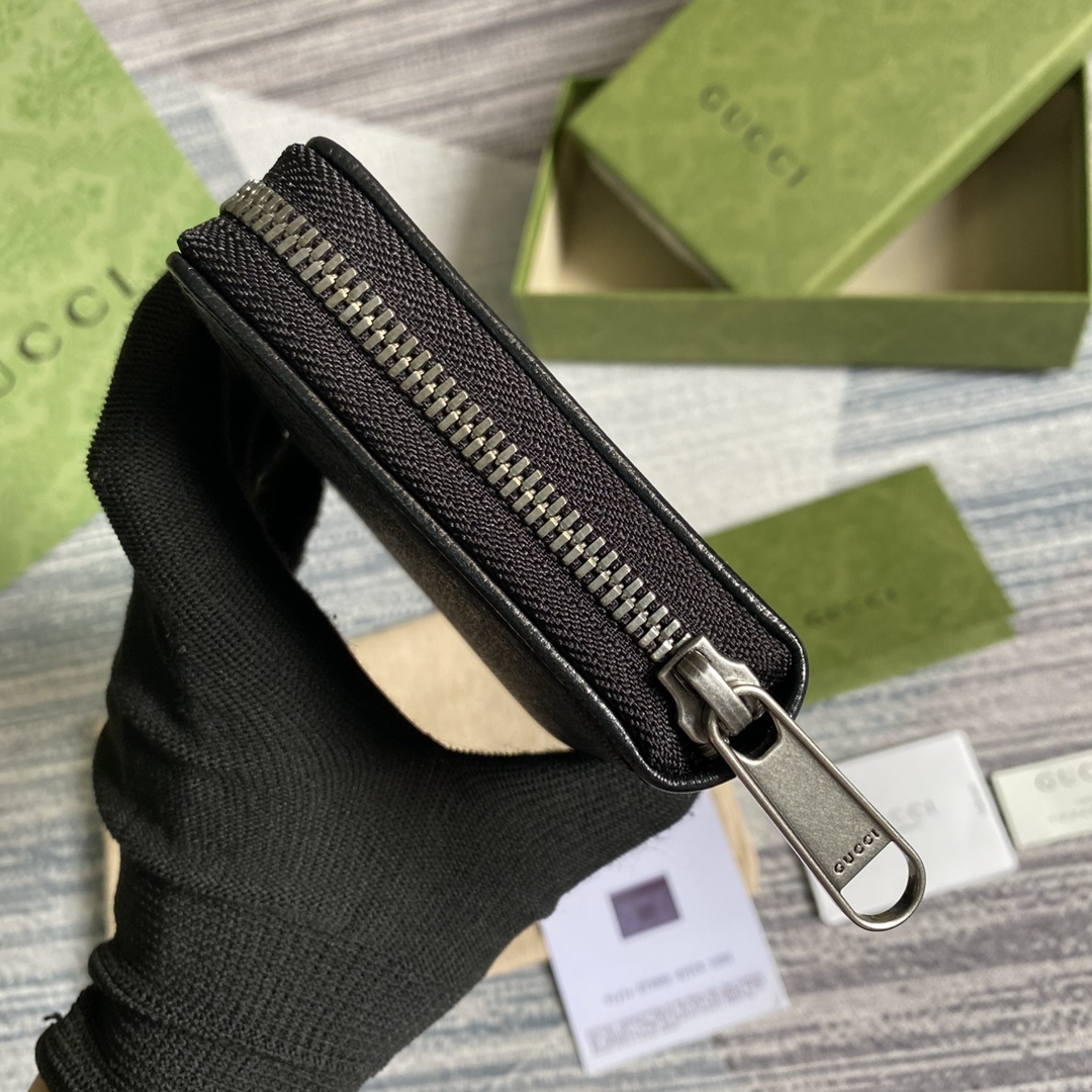 673003 Zip around wallet with Interlocking G, Gucci