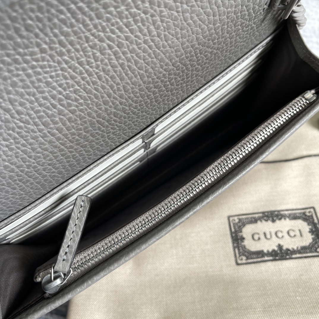 497985  GG Marmont chain wallet, Gucci Chain Wallets for Women