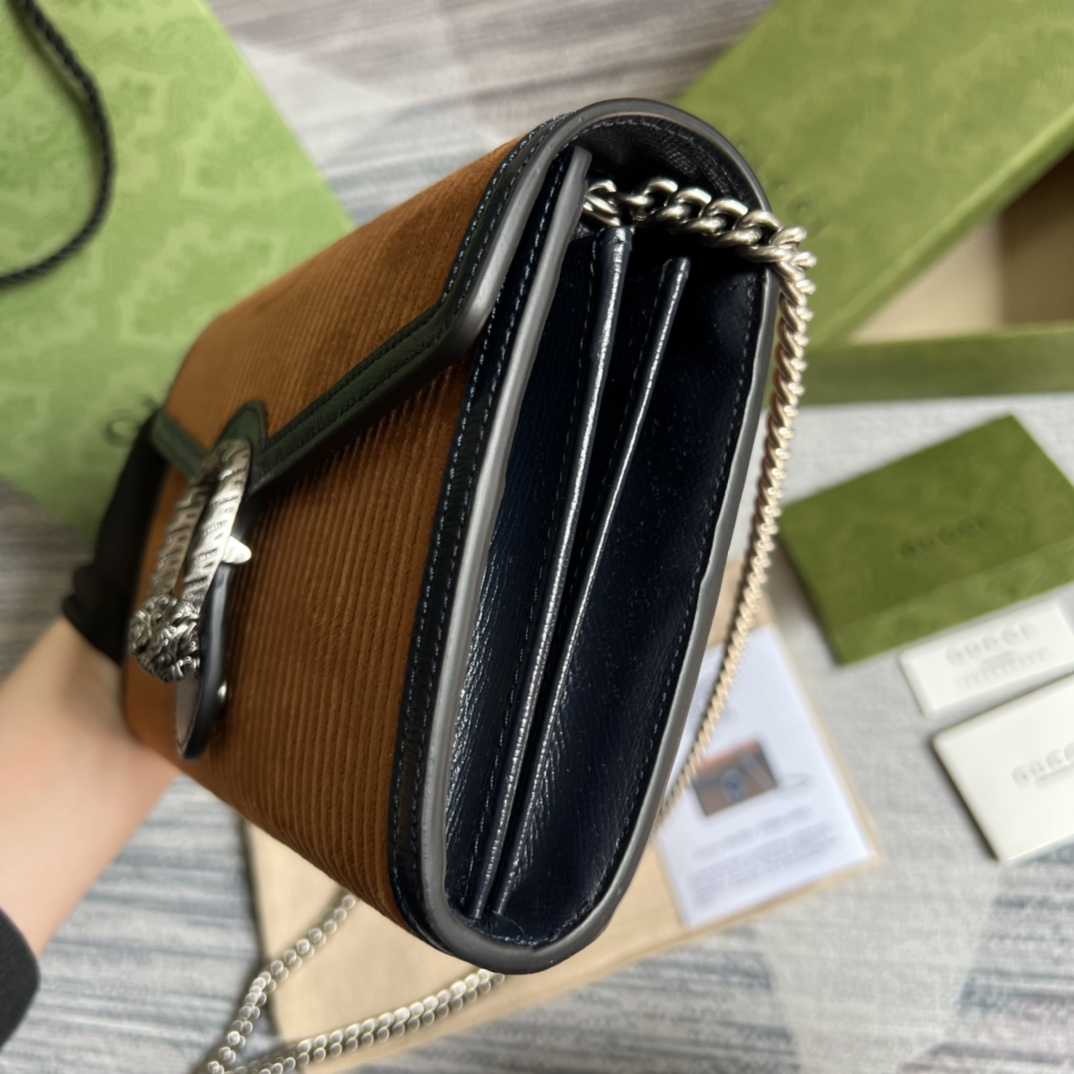 401231 Dionysus GG Supreme chain wallet, GUCCI Chain Wallets for Women