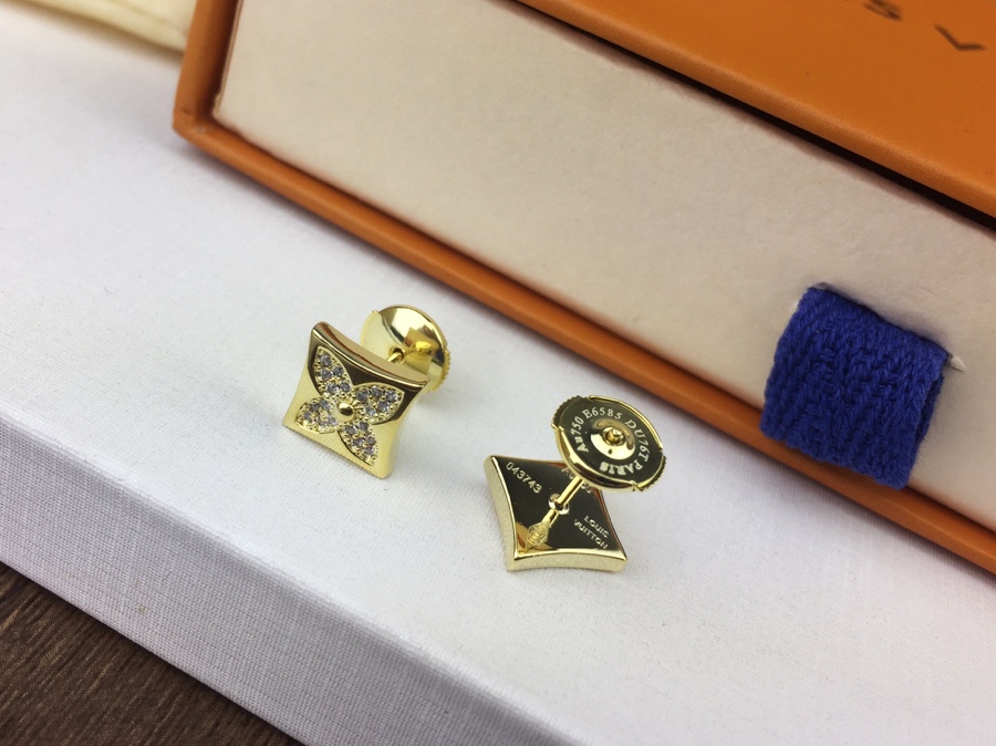 Earrings, Louis Vuitton LV