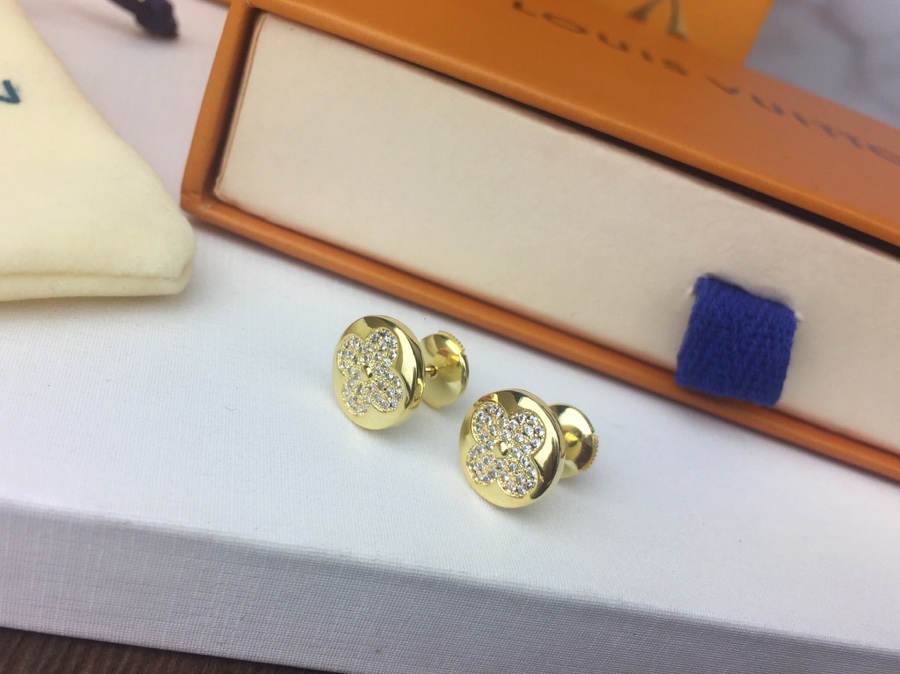 Earrings, Louis Vuitton LV