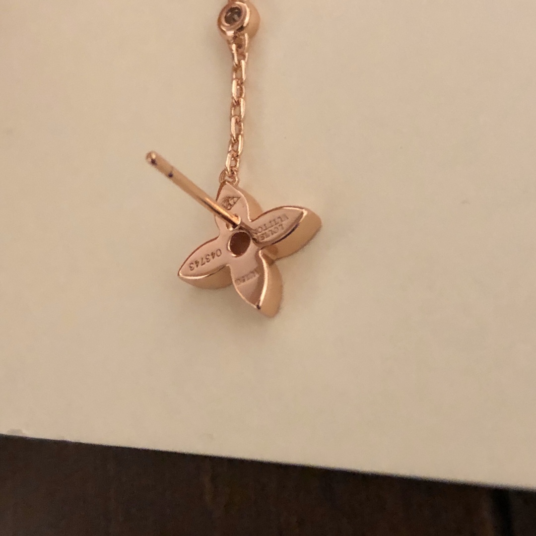 Earrings, Louis Vuitton LV