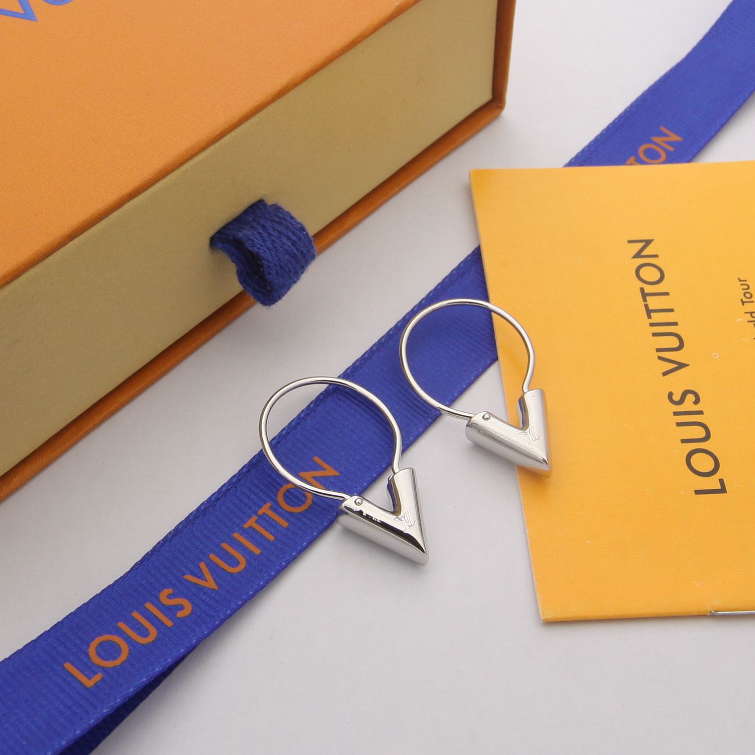 Earrings, Louis Vuitton LV