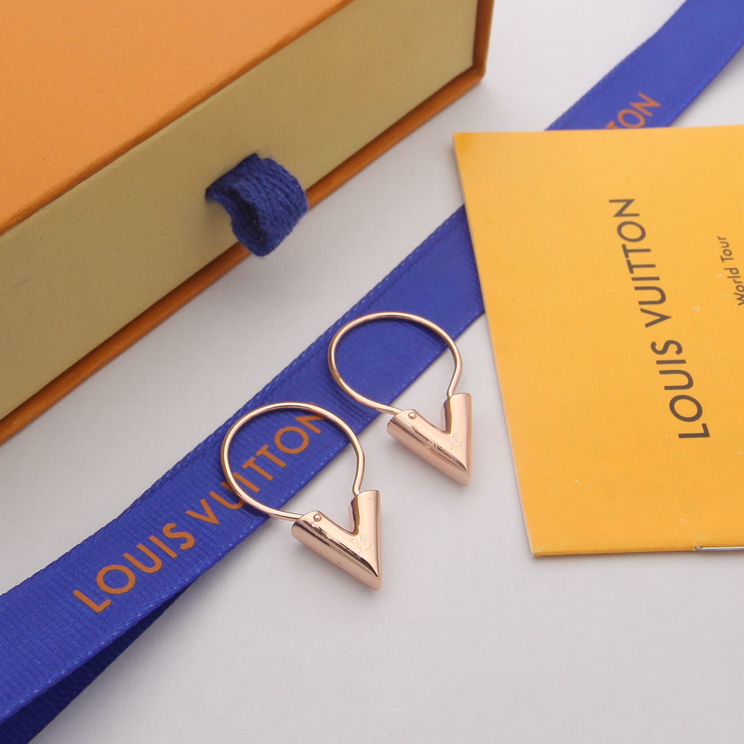 Earrings, Louis Vuitton LV
