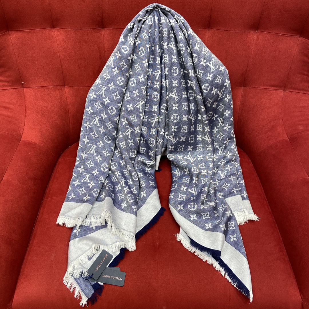 MONOGRAM SHINE SHAWL, LV