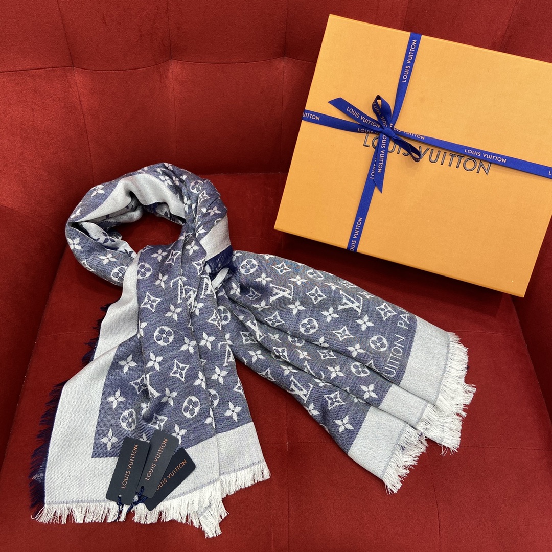 MONOGRAM SHINE SHAWL, LV