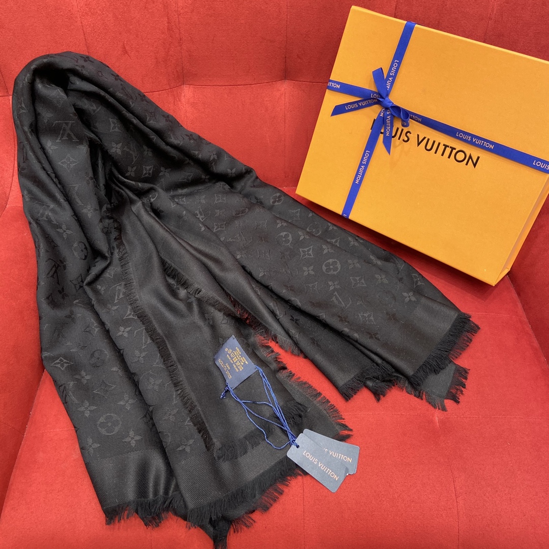 MONOGRAM SHINE SHAWL, LV