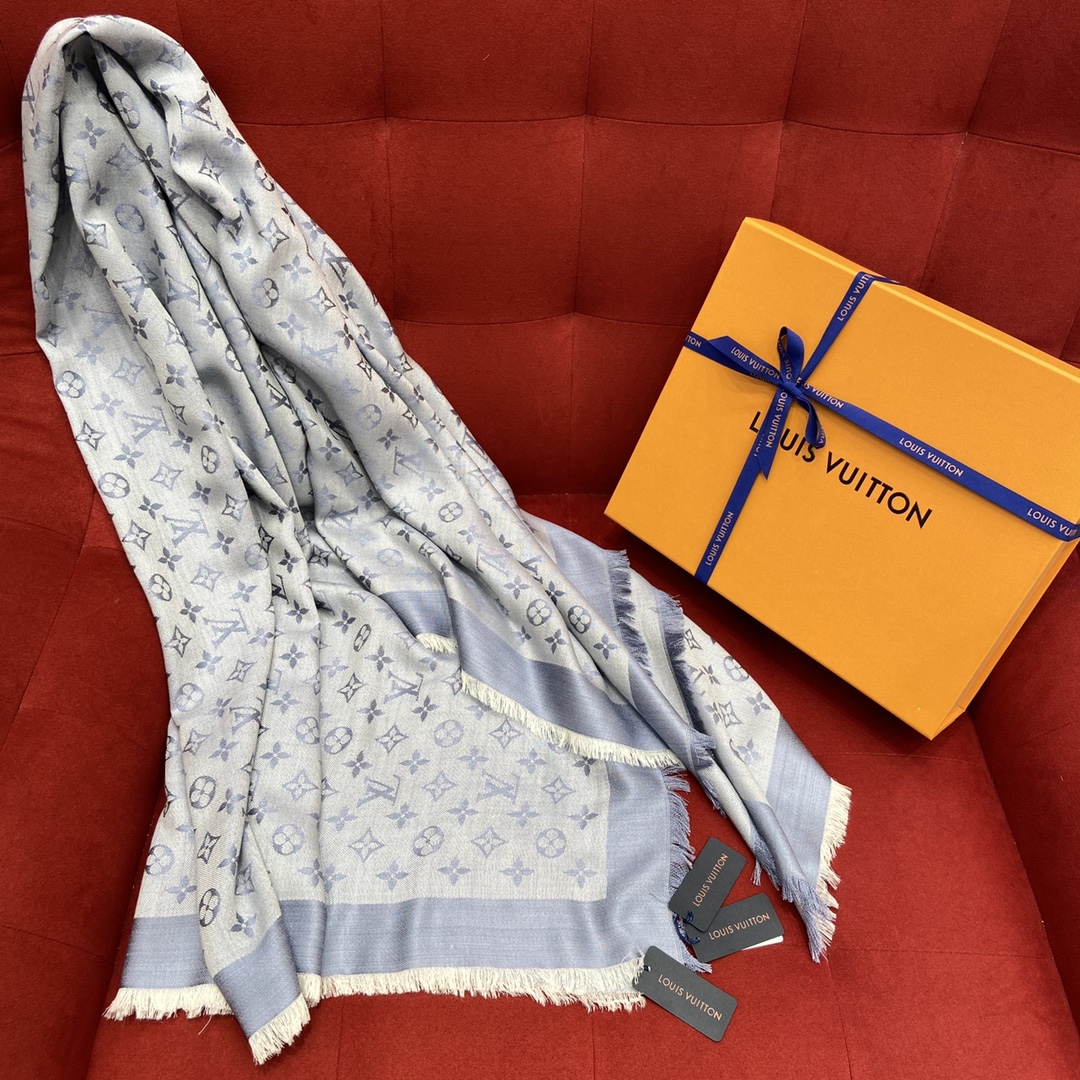 MONOGRAM SHINE SHAWL, LV