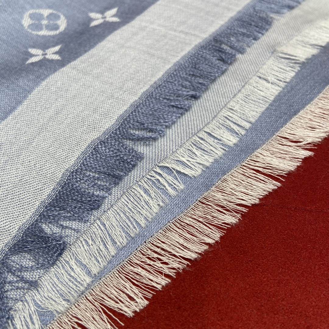 MONOGRAM SHINE SHAWL, LV