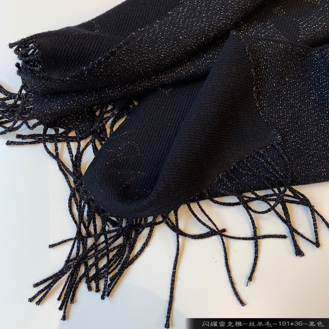 LOUIS VUITTON LV SCARF