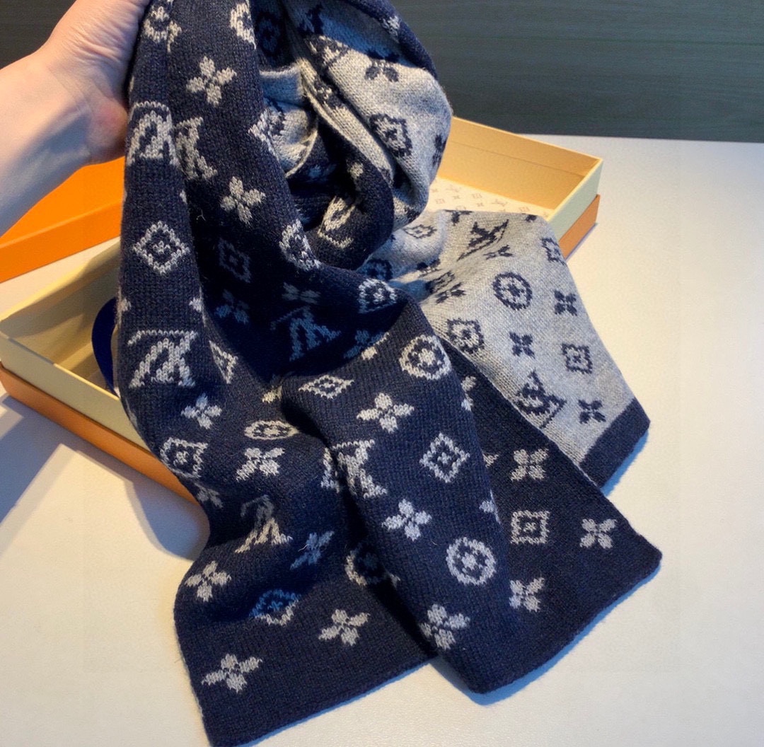 LOUIS VUITTON LV SCARF