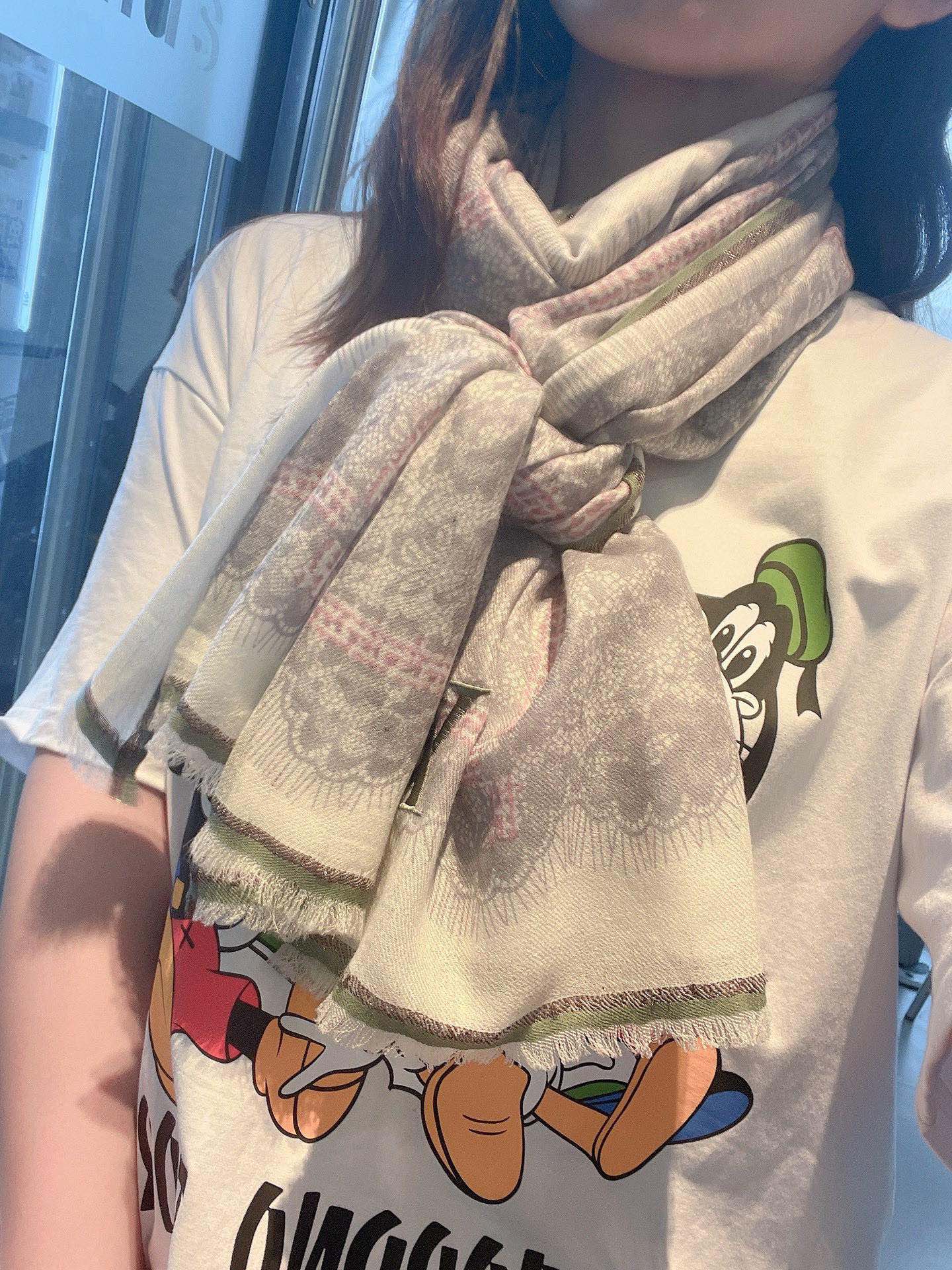 LOUIS VUITTON LV SCARF