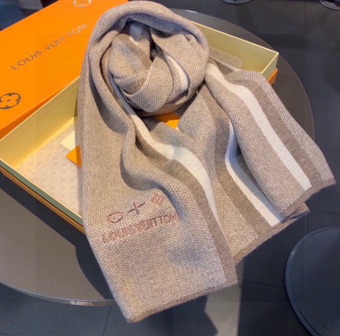 LOUIS VUITTON LV SCARF