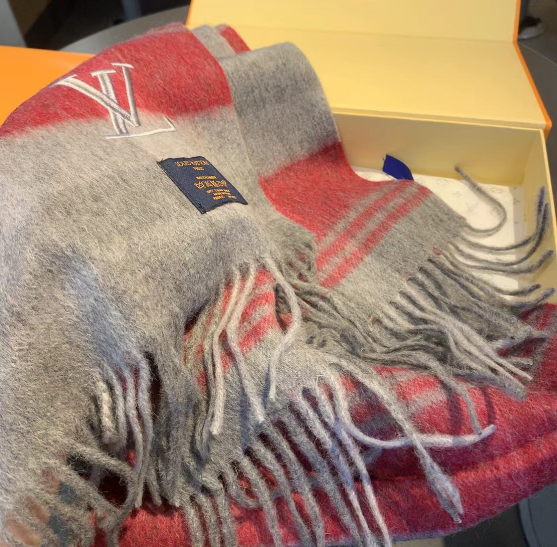 LOUIS VUITTON LV SCARF