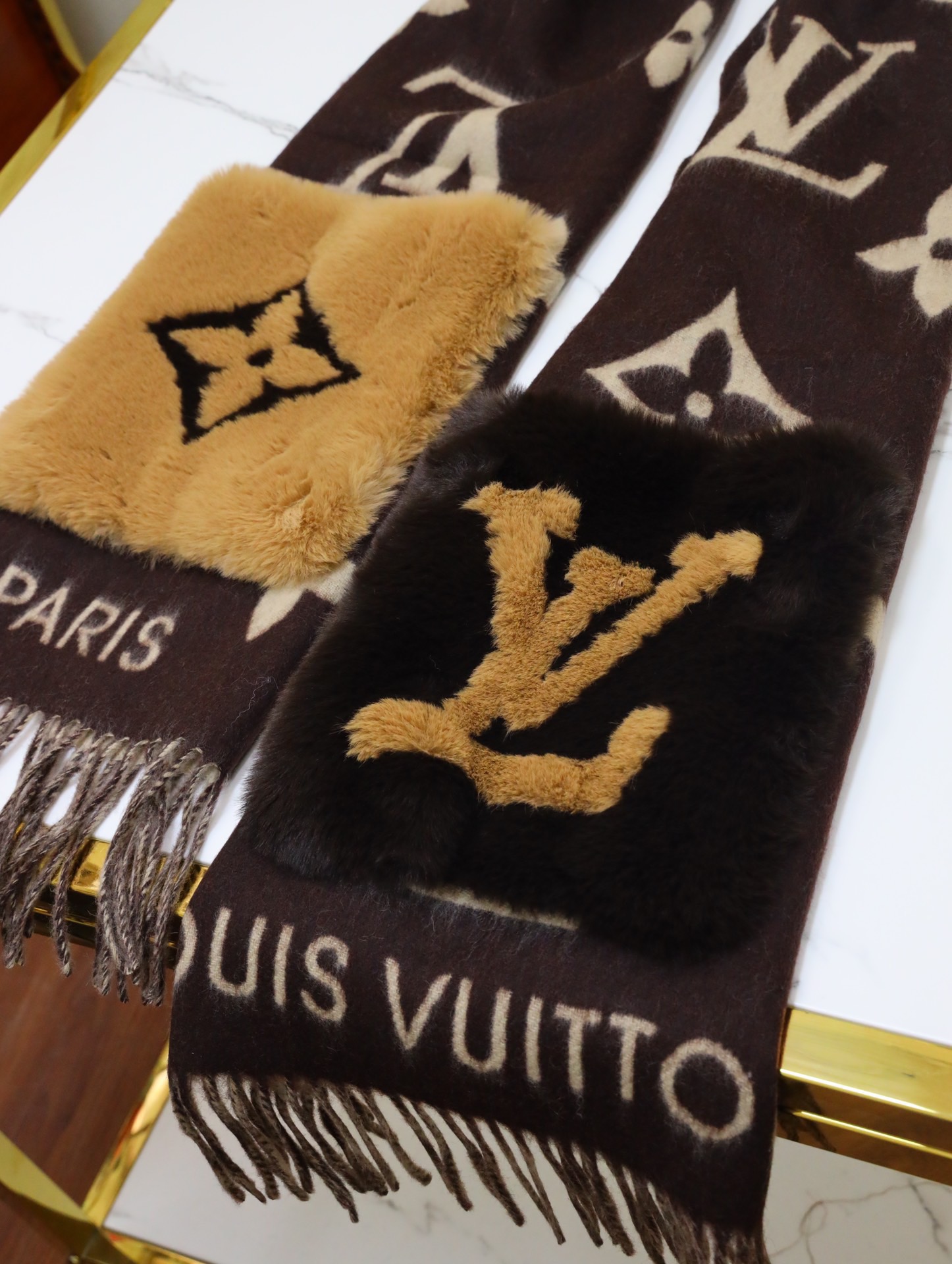 LOUIS VUITTON LV COLD REYKJAVIK SCARF