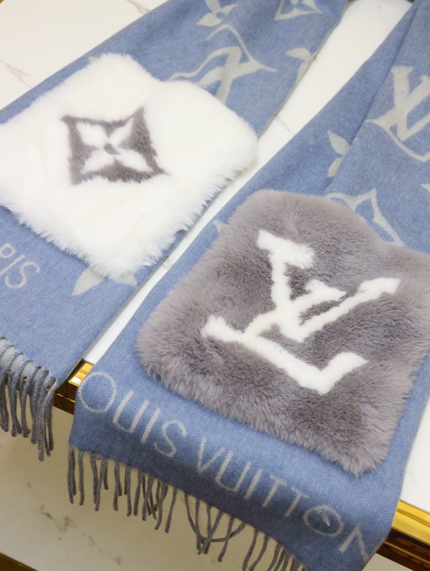 LOUIS VUITTON LV COLD REYKJAVIK SCARF