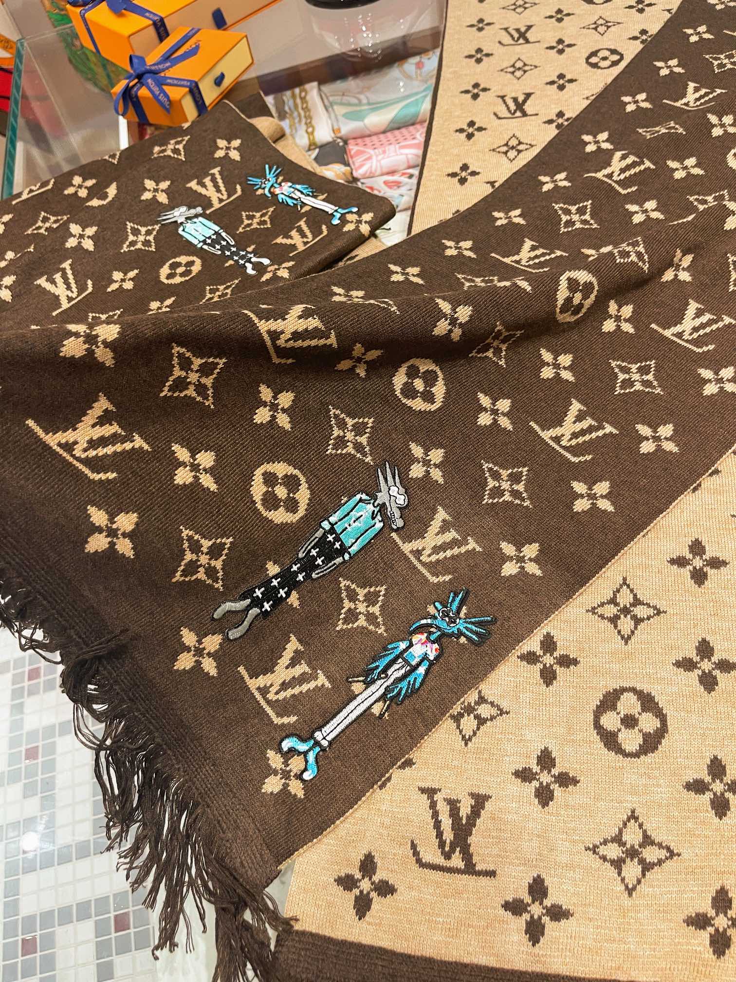 LOUIS VUITTON LV SCARF