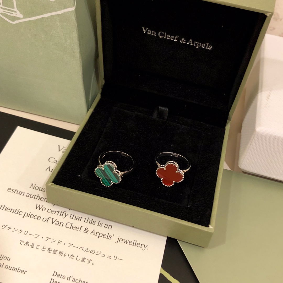 VanCleef&Arpels Ring