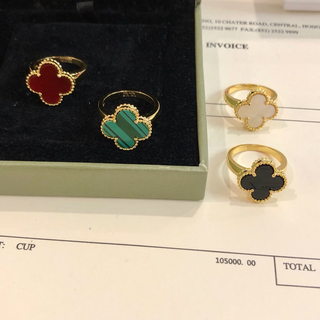 VanCleef&Arpels Ring