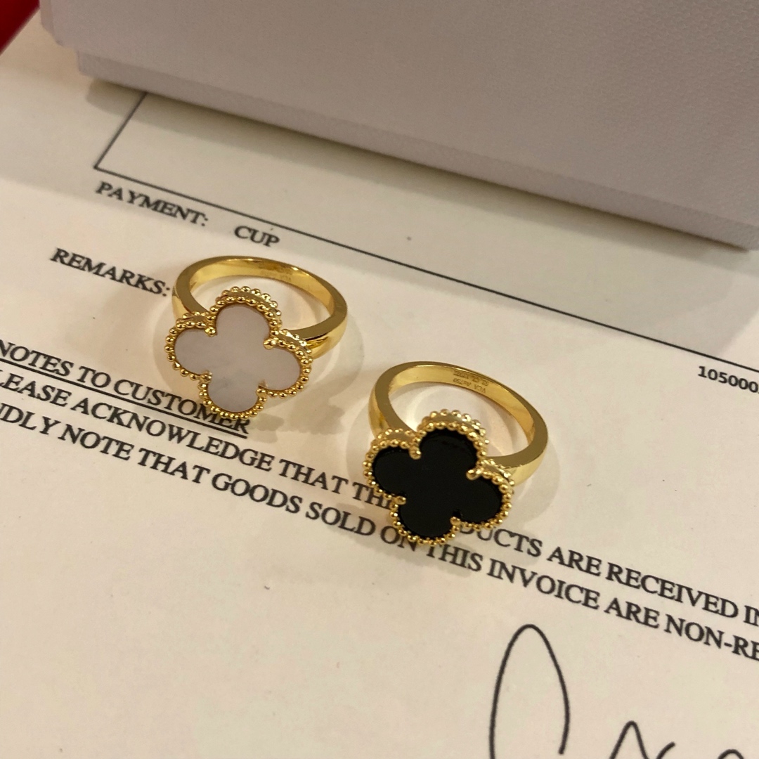 VanCleef&Arpels Ring