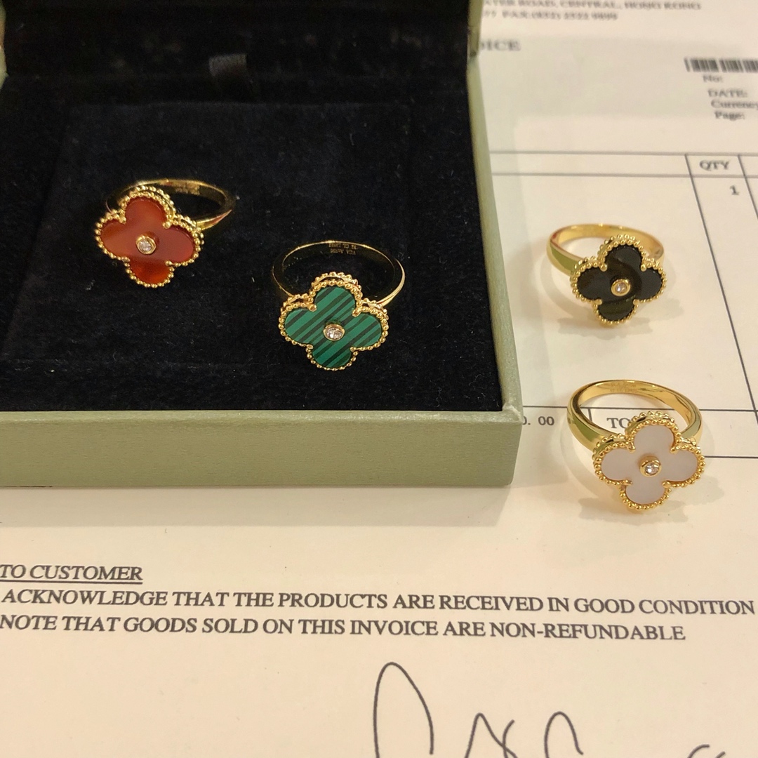 VanCleef&Arpels Ring