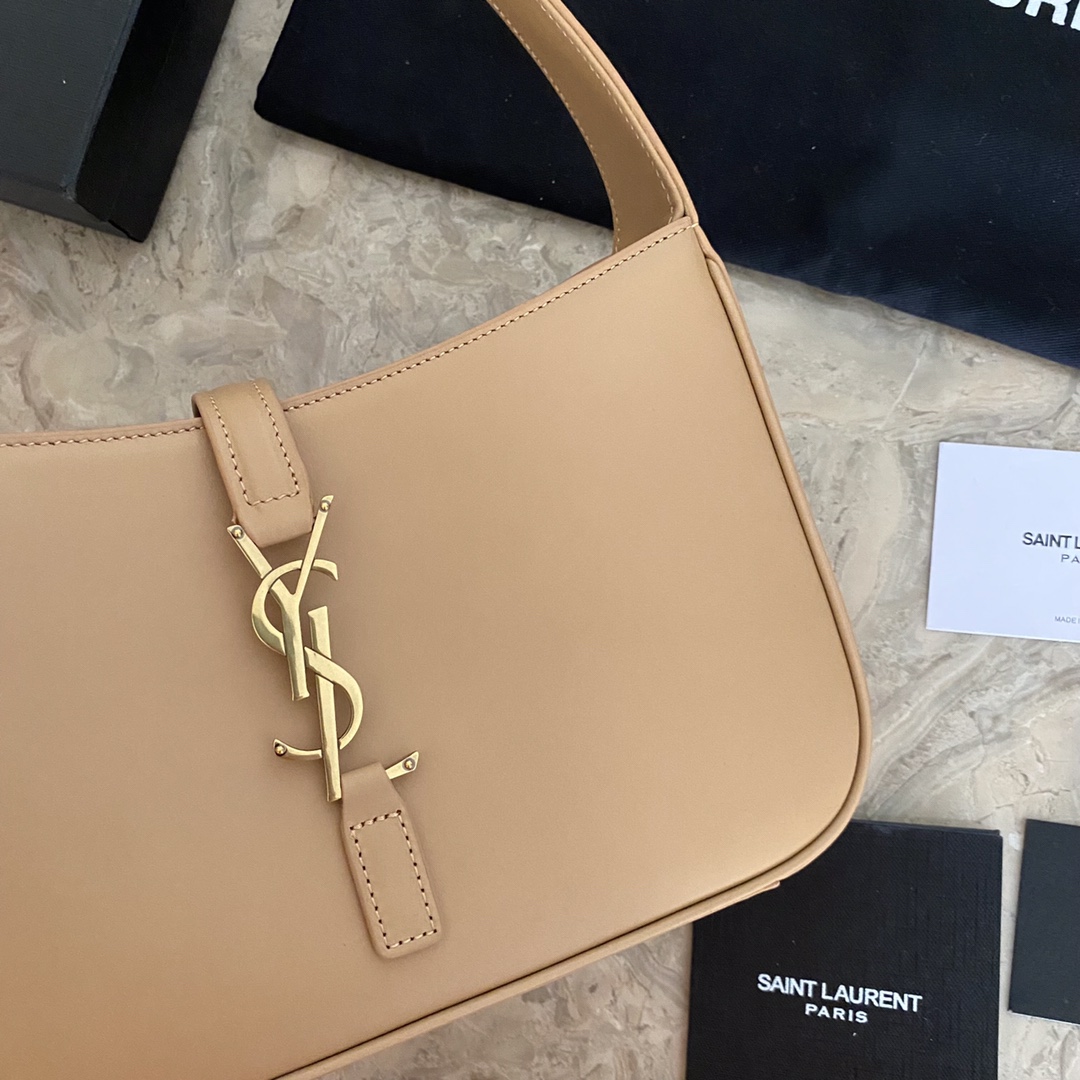 657228 LE 5 À 7 HOBO BAG IN VEGETABLE-TANNED LEATHER, YSL Saint Laurent