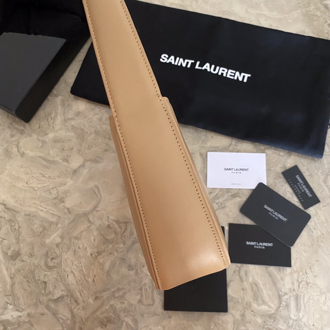 657228 LE 5 À 7 HOBO BAG IN VEGETABLE-TANNED LEATHER, YSL Saint Laurent