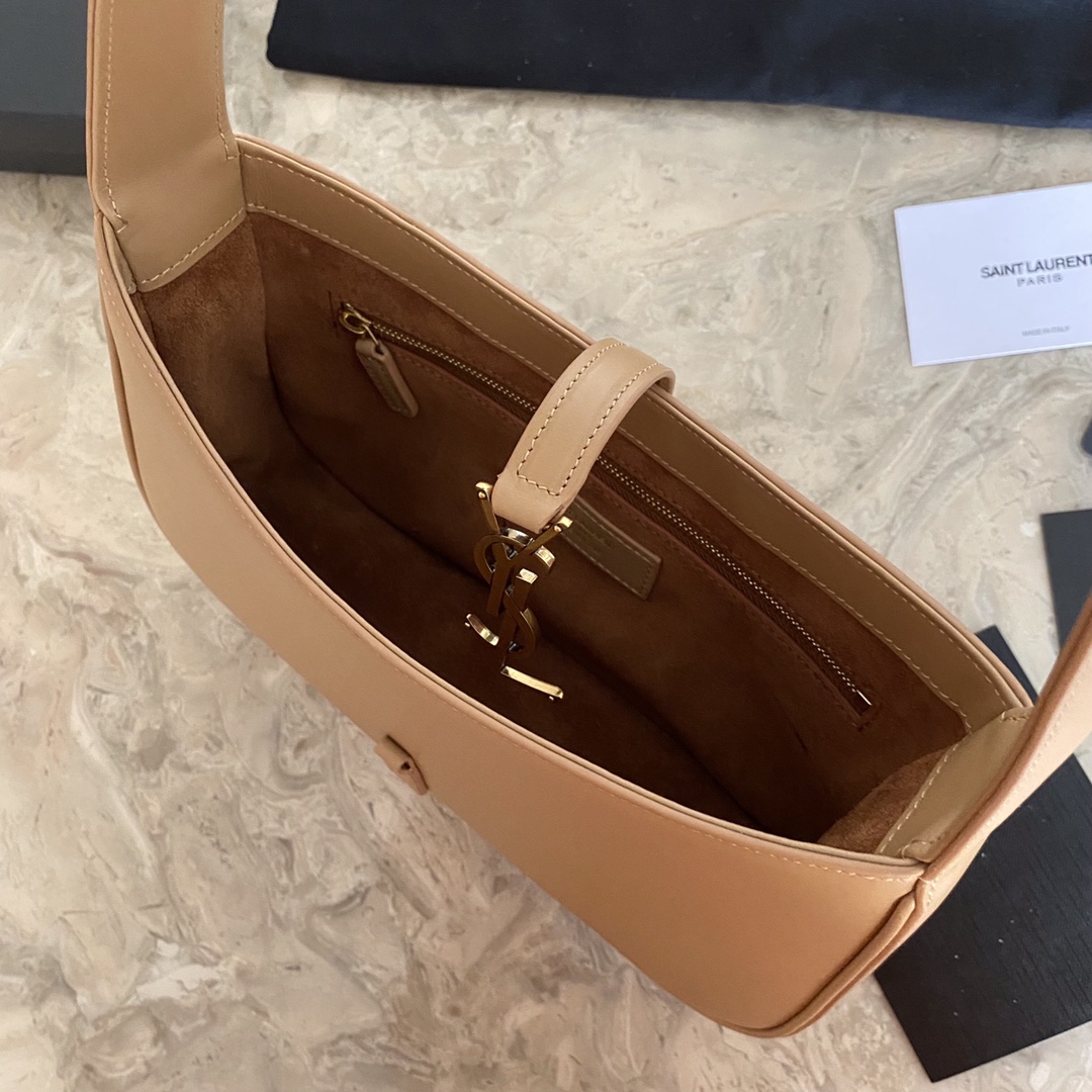657228 LE 5 À 7 HOBO BAG IN VEGETABLE-TANNED LEATHER, YSL Saint Laurent
