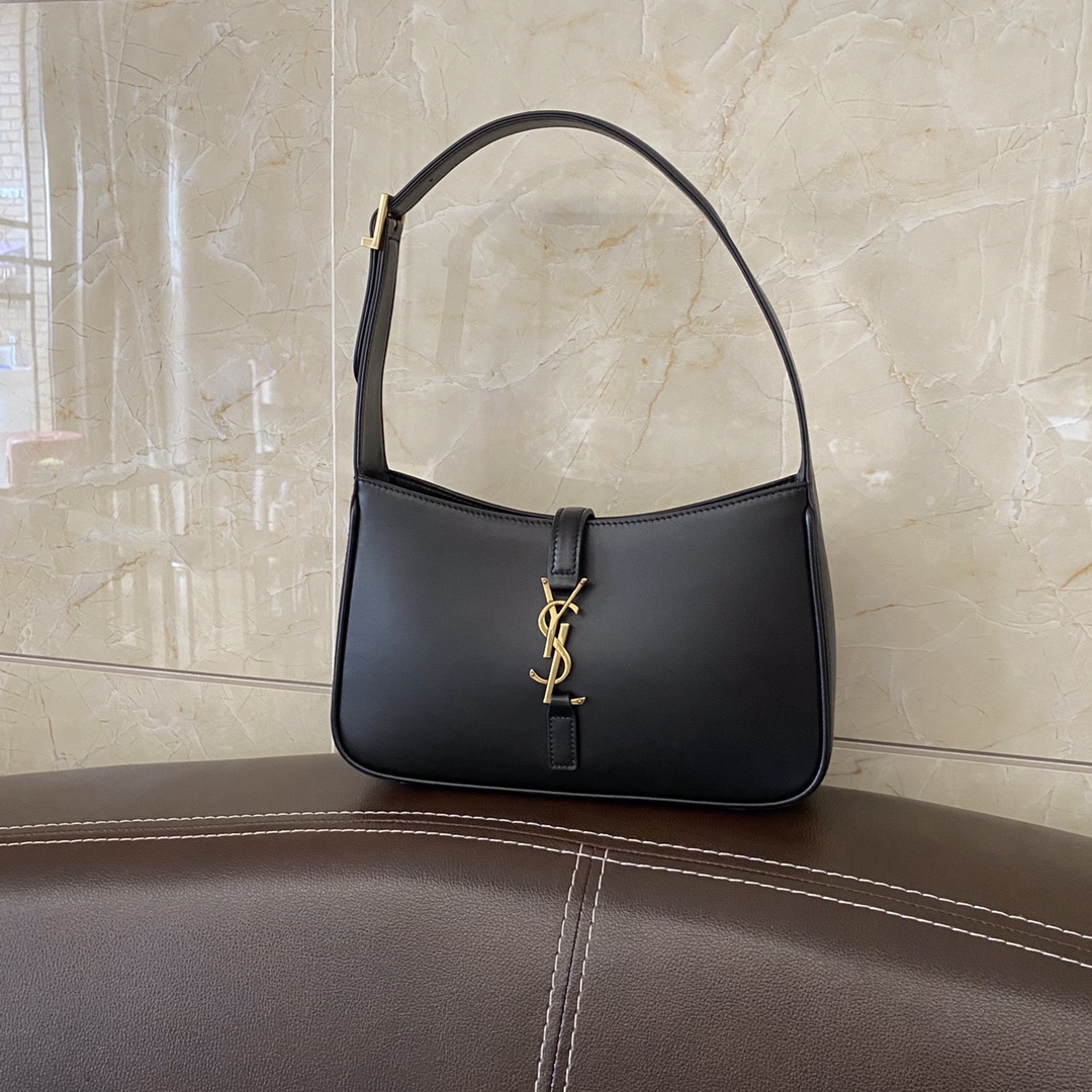 657228 LE 5 À 7 HOBO BAG IN VEGETABLE-TANNED LEATHER, YSL Saint Laurent