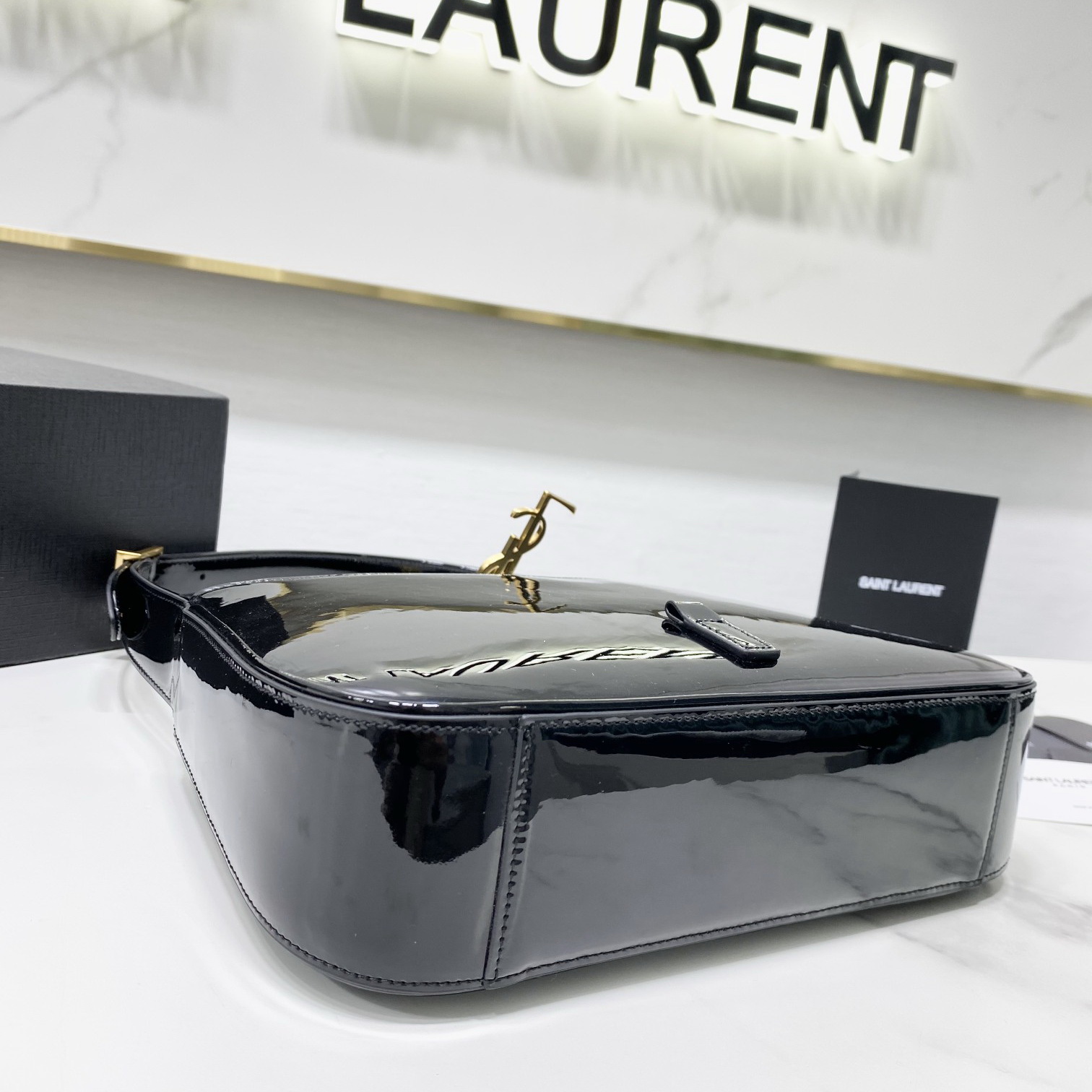 657228 LE 5 À 7 HOBO BAG IN VEGETABLE-TANNED LEATHER, YSL Saint Laurent