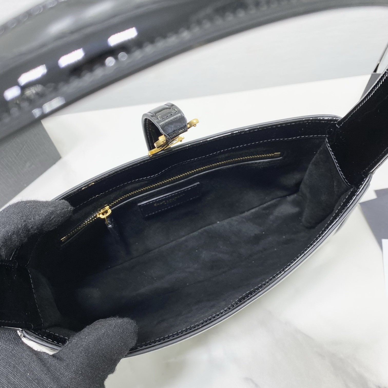 657228 LE 5 À 7 HOBO BAG IN VEGETABLE-TANNED LEATHER, YSL Saint Laurent