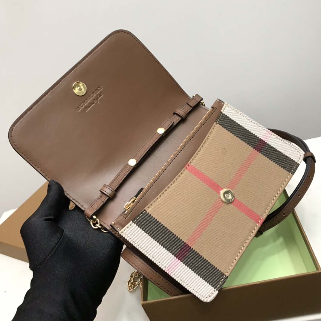 BURBERRY BAGS