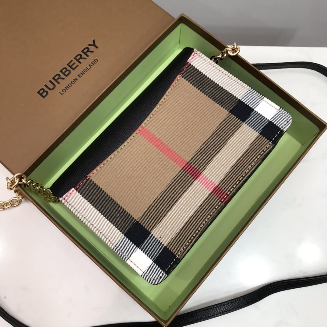 BURBERRY BAGS