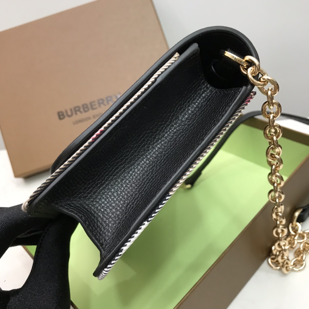 BURBERRY BAGS