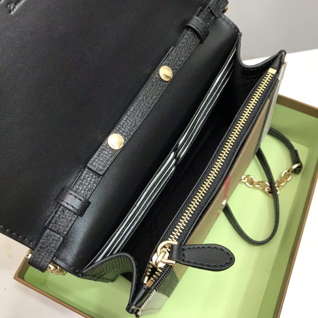 BURBERRY BAGS