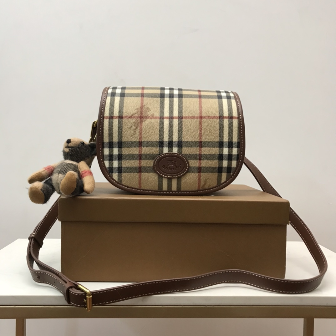 Vintage BURBERRY BAGS