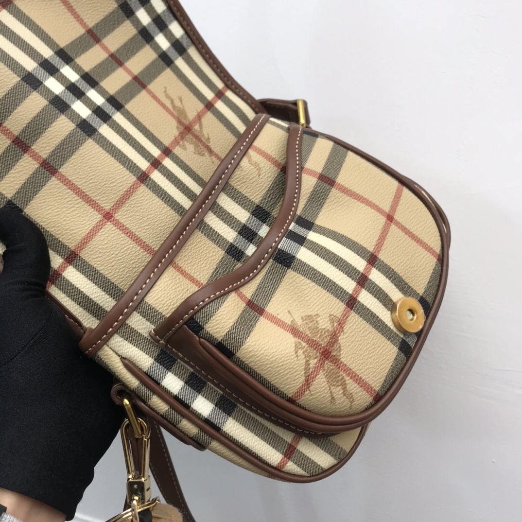 Vintage BURBERRY BAGS