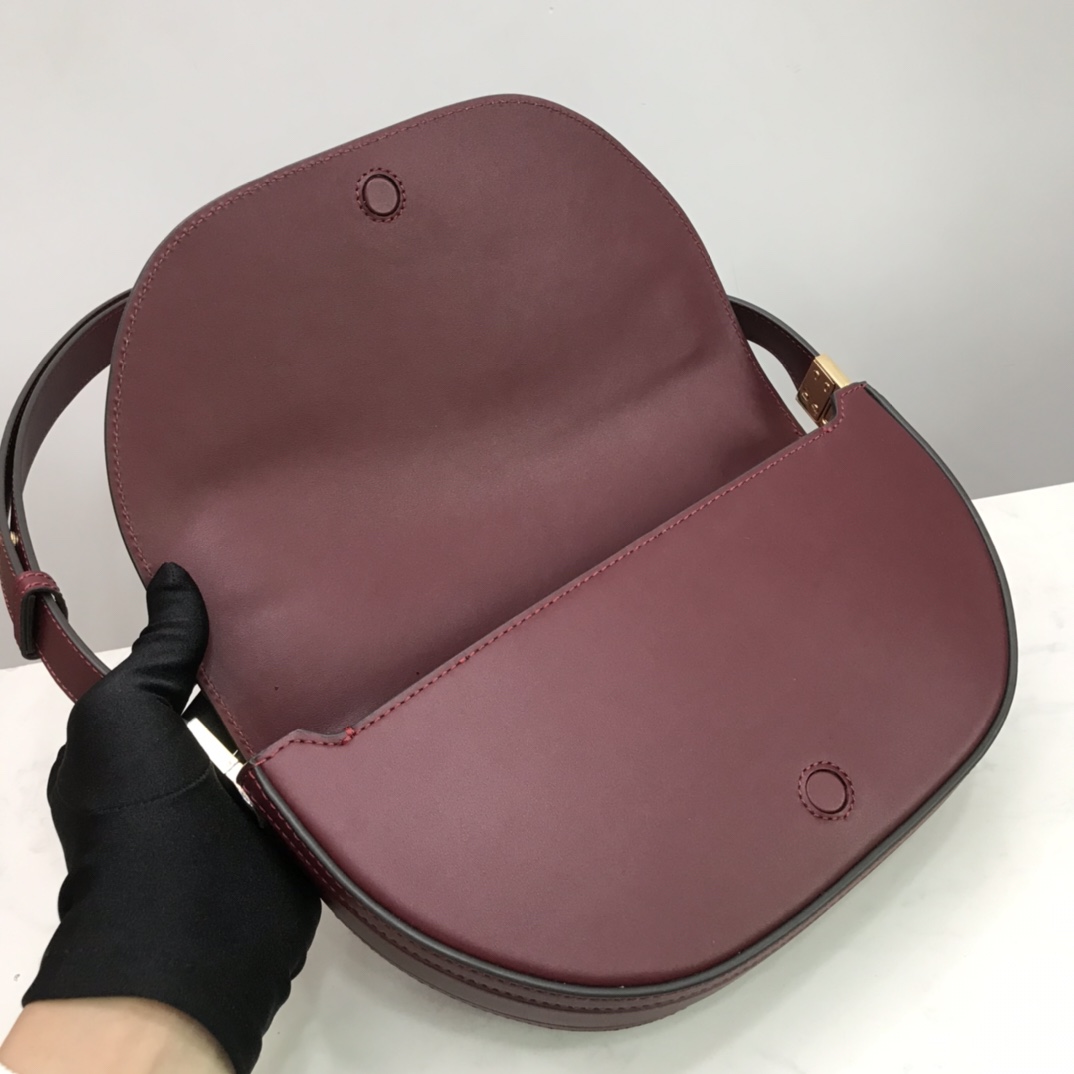 Small Leather Olympia Bag, Burberry