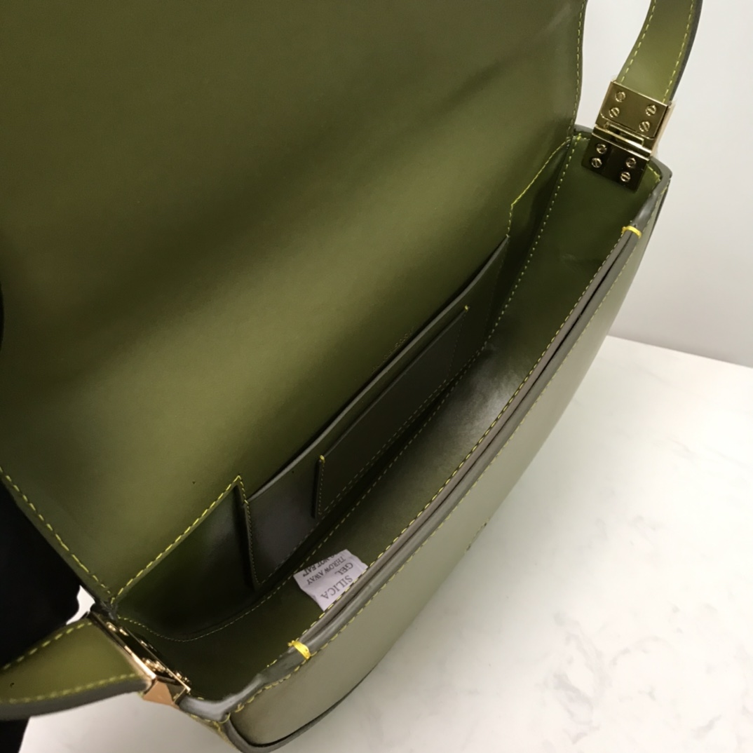 Small Leather Olympia Bag, Burberry