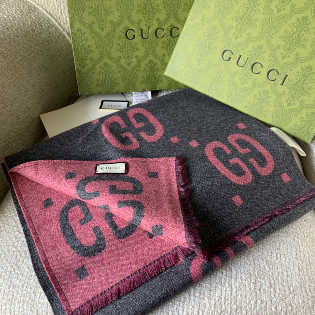 GUCCI SCARVES