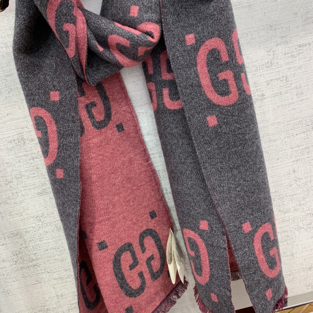 GUCCI SCARVES